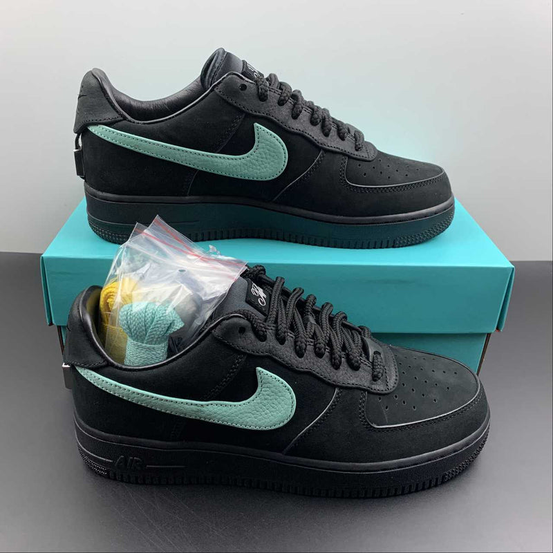 Tênis casual cano baixo AIR FORCE 1